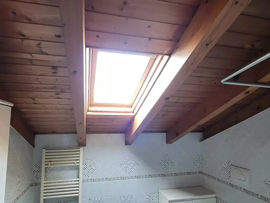 Immagine 23 di Villa in vendita  in Monte Grappa a Lonate Pozzolo