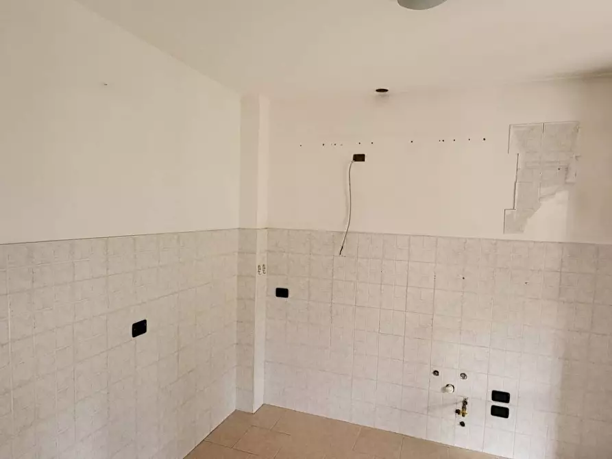 Immagine 10 di Villa in vendita  in Monte Grappa a Lonate Pozzolo