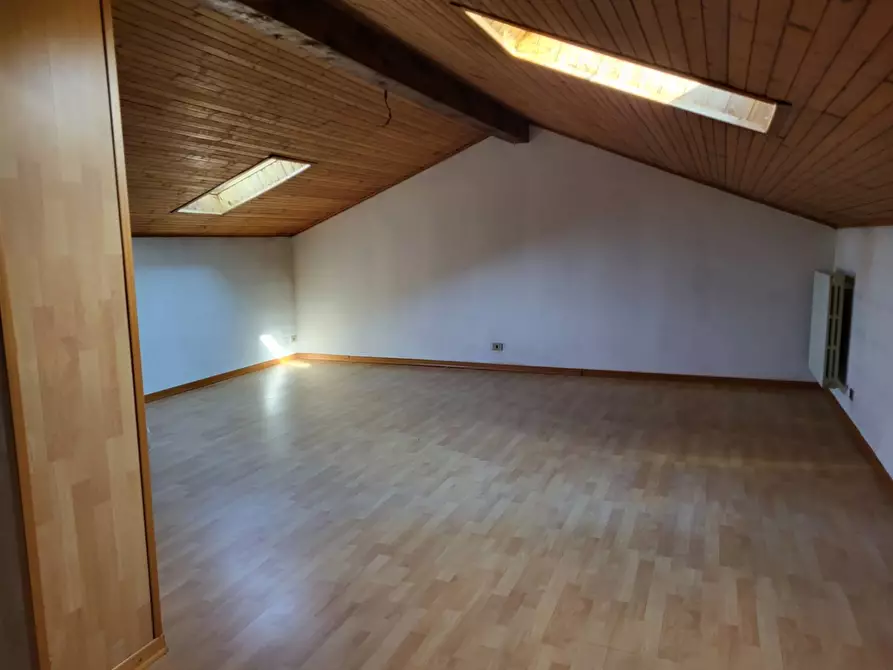 Immagine 18 di Villetta a schiera in vendita  in via Milano a Samarate