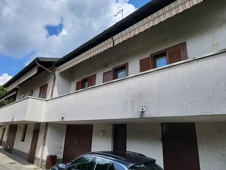 Immagine 25 di Villetta a schiera in vendita  in via Milano a Samarate