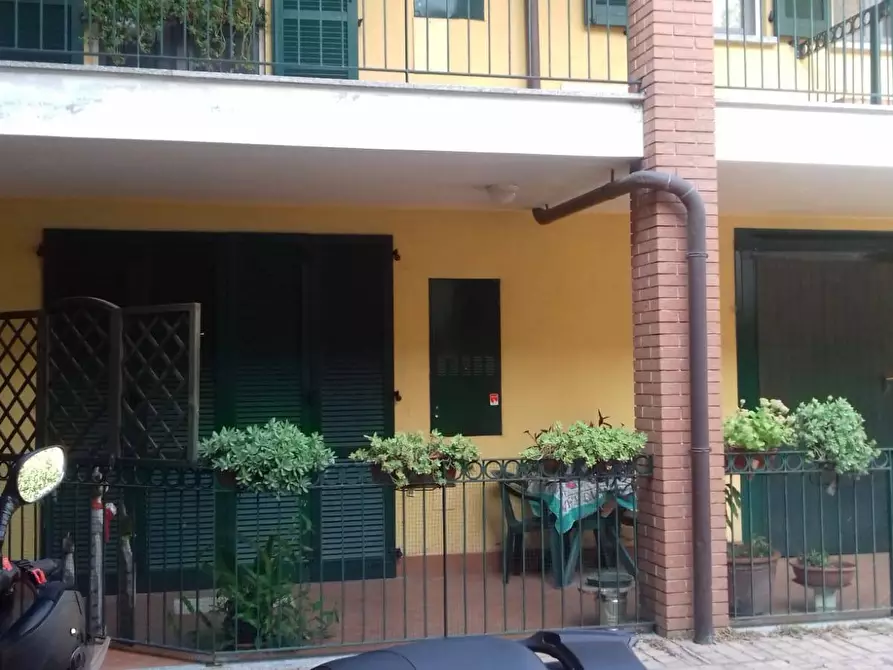 Immagine 2 di Appartamento in vendita  in Pirovano Visconti 3 a Carnago