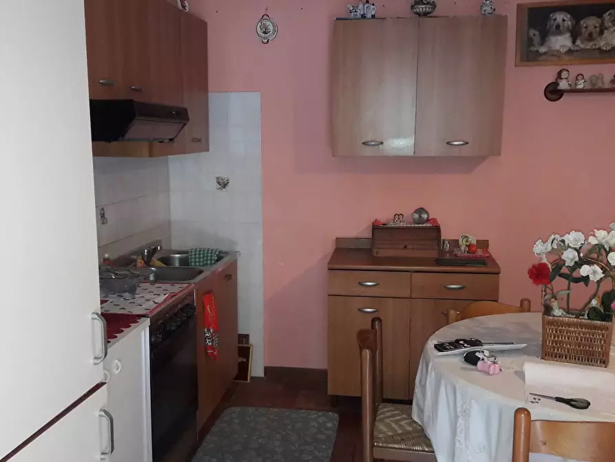 Immagine 11 di Appartamento in vendita  in Pirovano Visconti 3 a Carnago