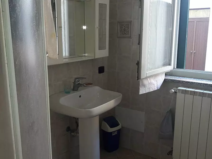 Immagine 15 di Appartamento in vendita  in Pirovano Visconti 3 a Carnago