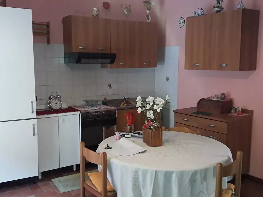 Immagine 10 di Appartamento in vendita  in Pirovano Visconti 3 a Carnago