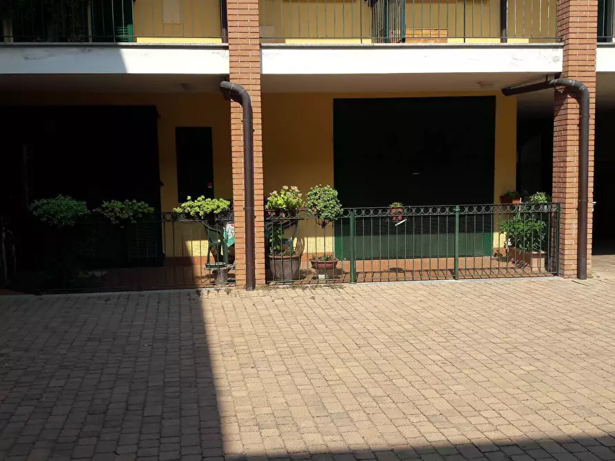 Immagine 4 di Appartamento in vendita  in Pirovano Visconti 3 a Carnago