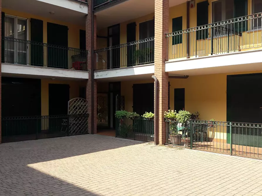 Immagine 6 di Appartamento in vendita  in Pirovano Visconti 3 a Carnago