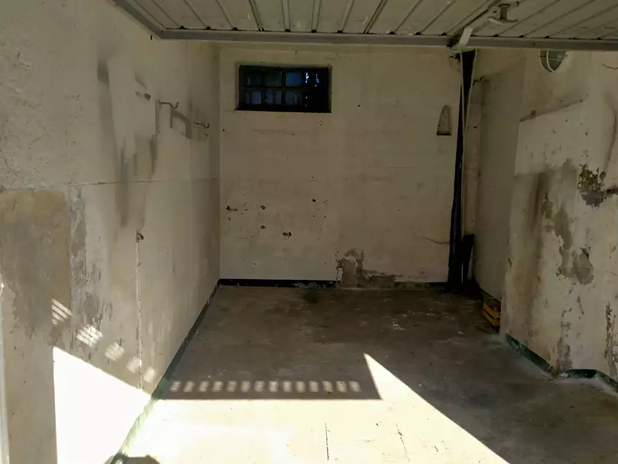 Immagine 28 di Casa semindipendente in vendita  in manzoni 7 a Albizzate