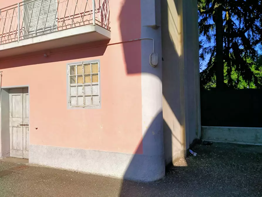 Immagine 30 di Casa semindipendente in vendita  in manzoni 7 a Albizzate