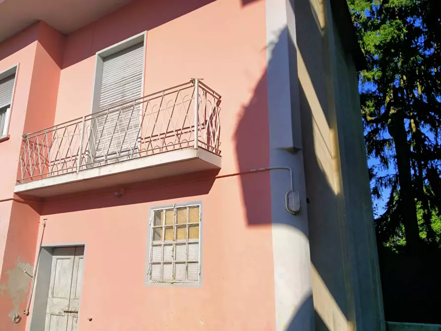 Immagine 31 di Casa semindipendente in vendita  in manzoni 7 a Albizzate