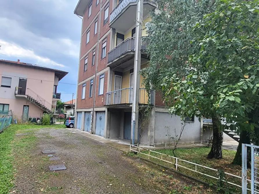 Immagine 4 di Appartamento in vendita  in via M buonarotti a Cassano Magnago