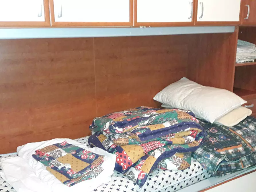 Immagine 9 di Appartamento in vendita  in via Volta a Agra