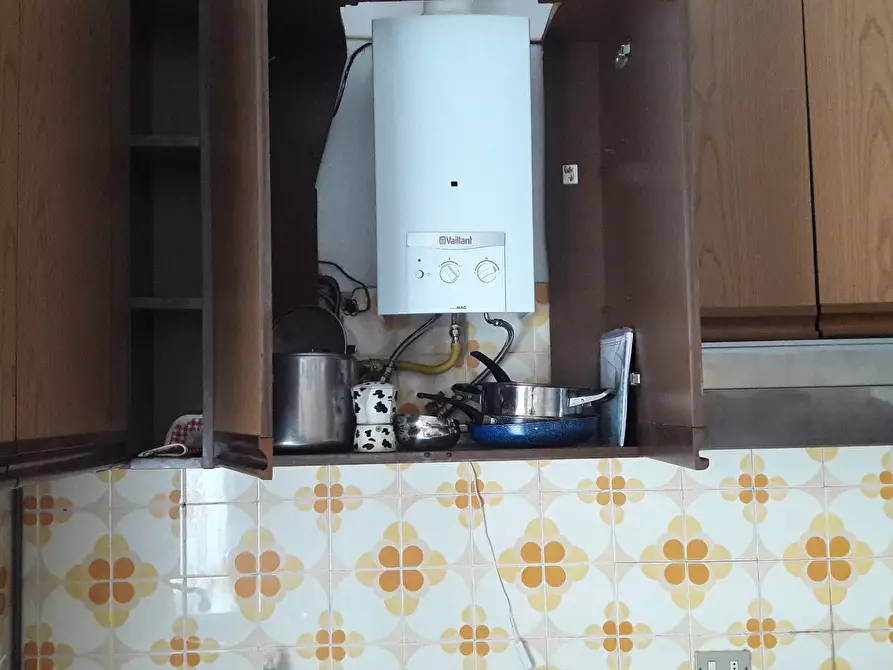 Immagine 6 di Appartamento in vendita  in via Volta a Agra