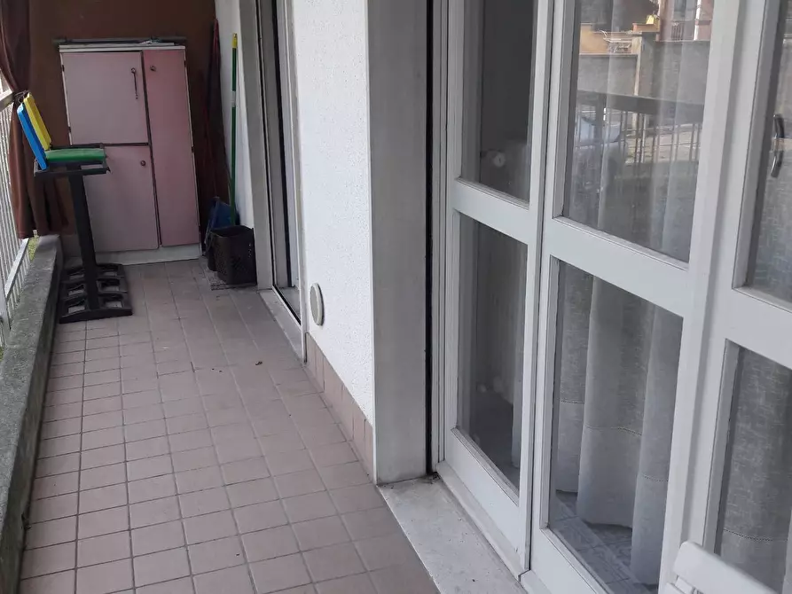 Immagine 7 di Appartamento in vendita  in via Volta a Agra