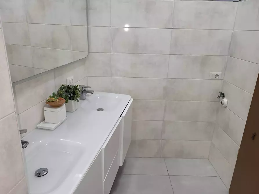 Immagine 15 di Appartamento in vendita  in Milazzo a Busto Arsizio