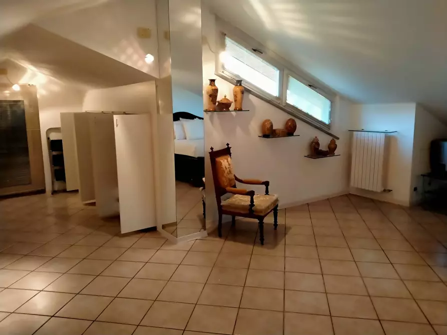 Immagine 29 di Villa in vendita  in via mayer 2 a Tradate