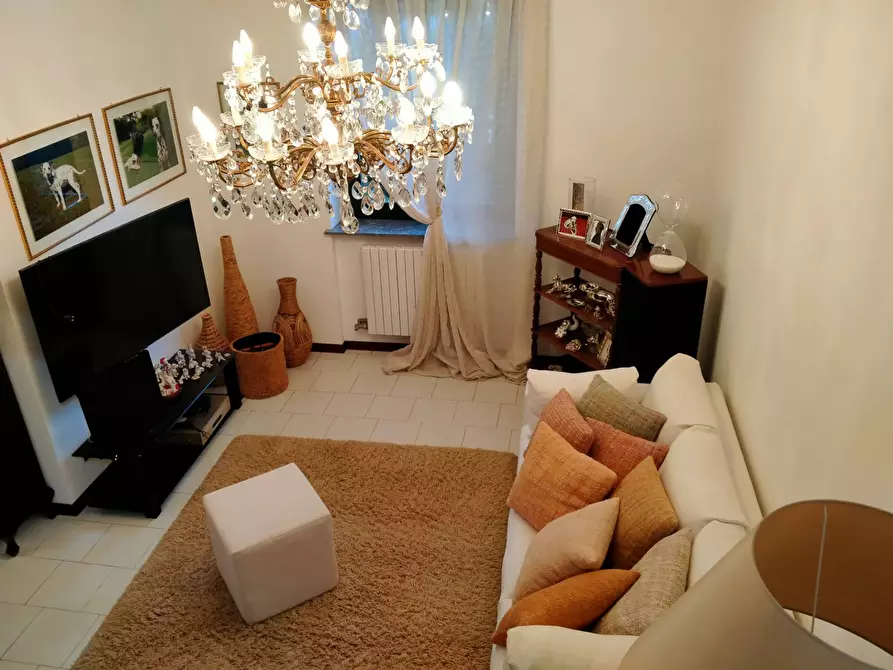 Immagine 18 di Villa in vendita  in via mayer 2 a Tradate