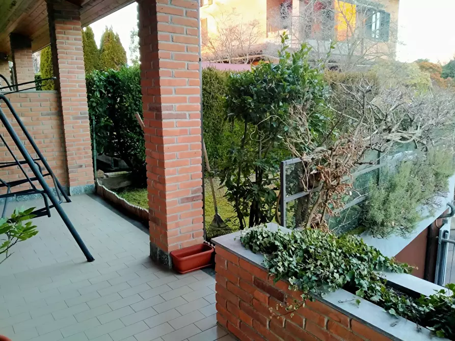 Immagine 33 di Villa in vendita  in via mayer 2 a Tradate