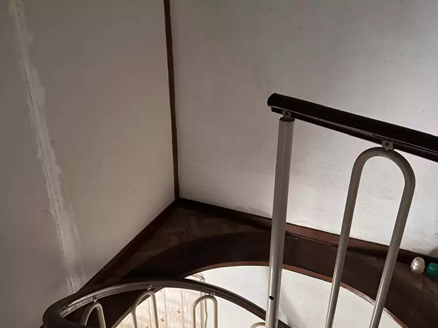 Immagine 10 di Casa semindipendente in vendita  in Gasparoli a Cassano Magnago