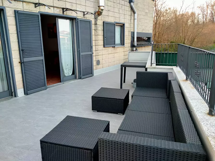 Immagine 25 di Locale commerciale in vendita  in via rossini 12 a Mornago