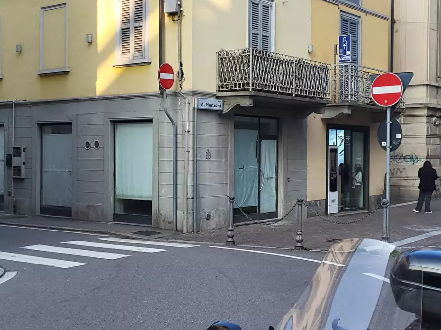 Immagine 1 di Negozio in affitto  in Matteotti a Gallarate