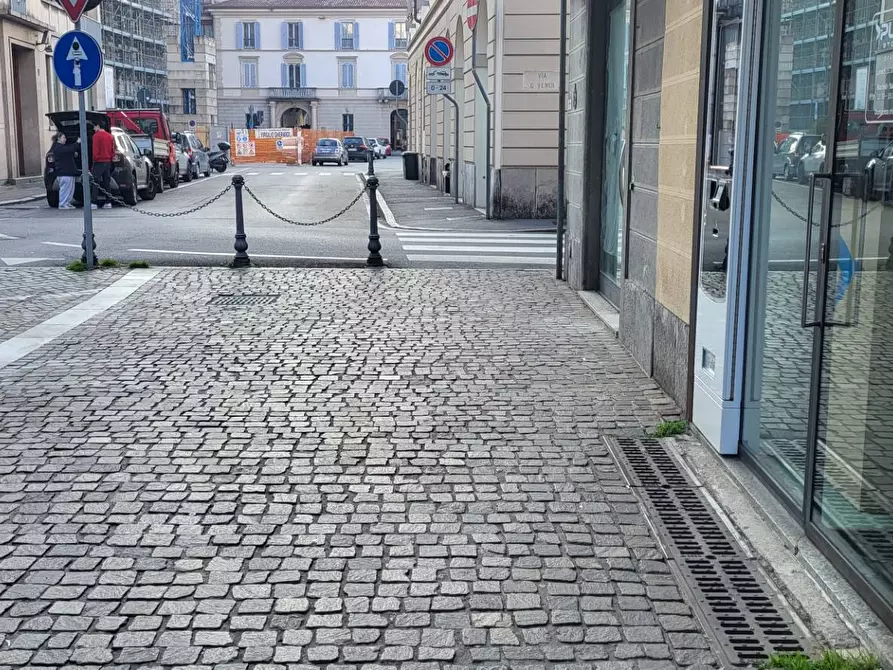 Immagine 2 di Negozio in affitto  in Matteotti a Gallarate