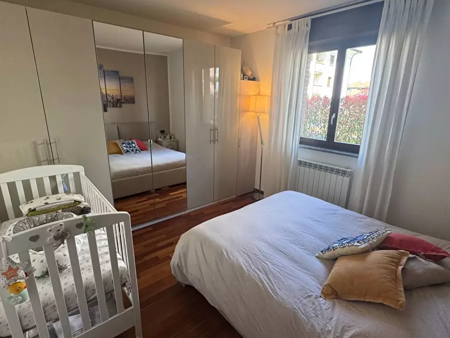 Immagine 14 di Appartamento in vendita  in Ugo Foscolo a Gorla Minore