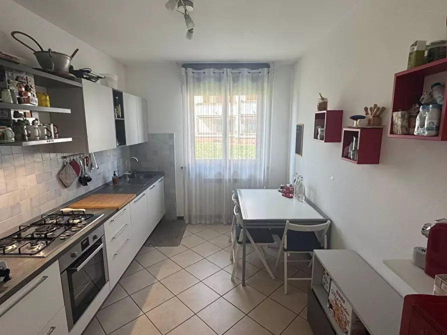 Immagine 15 di Appartamento in vendita  in Ugo Foscolo a Gorla Minore