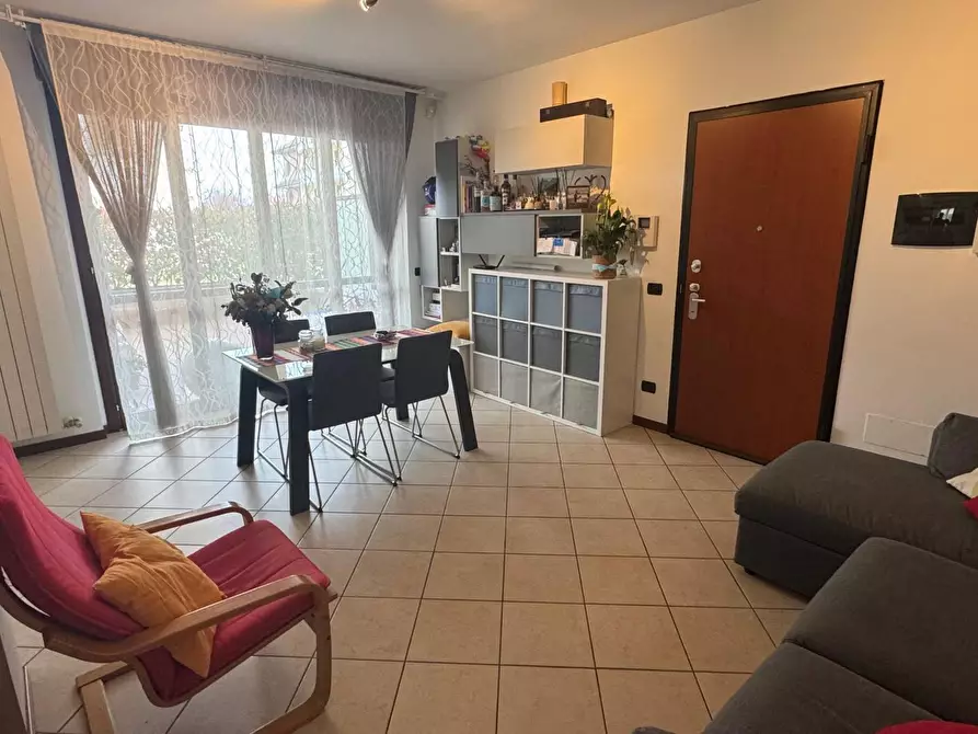 Immagine 10 di Appartamento in vendita  in Ugo Foscolo a Gorla Minore