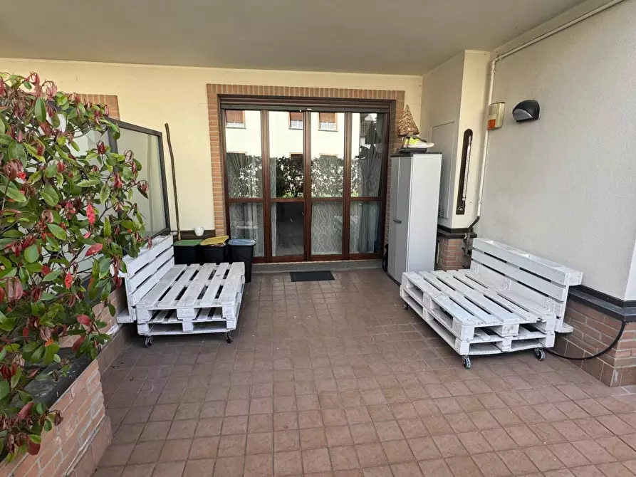 Immagine 9 di Appartamento in vendita  in Ugo Foscolo a Gorla Minore