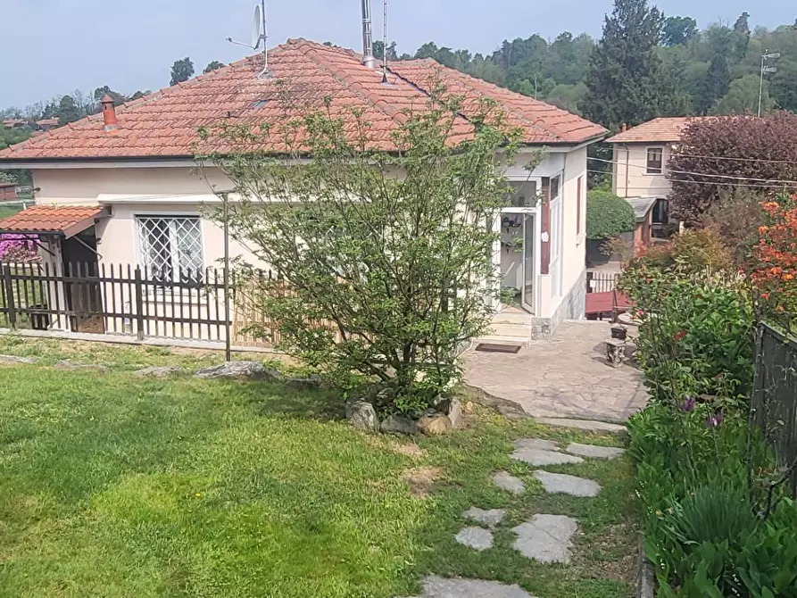 Immagine 14 di Villa in vendita  in Via Ticino a Borgo Ticino