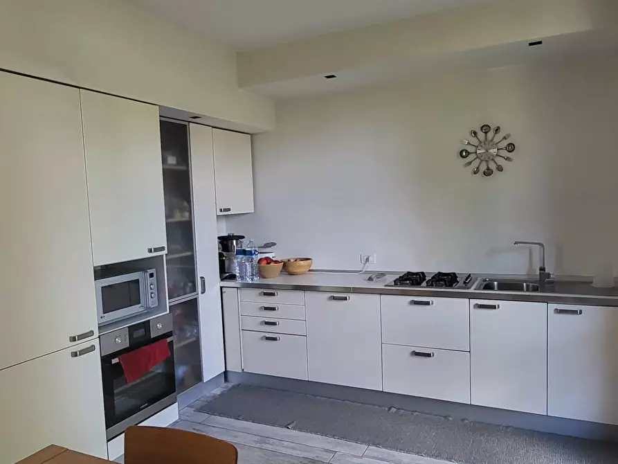 Immagine 5 di Villa in vendita  in Marco Polo 10 a Cassano Magnago