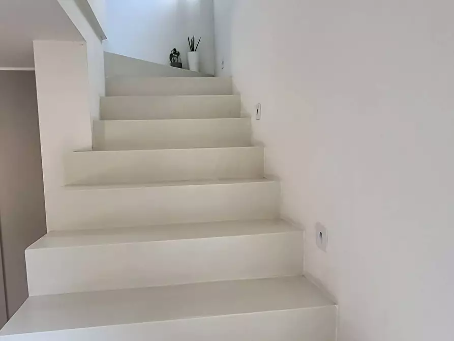 Immagine 9 di Villa in vendita  in Marco Polo 10 a Cassano Magnago