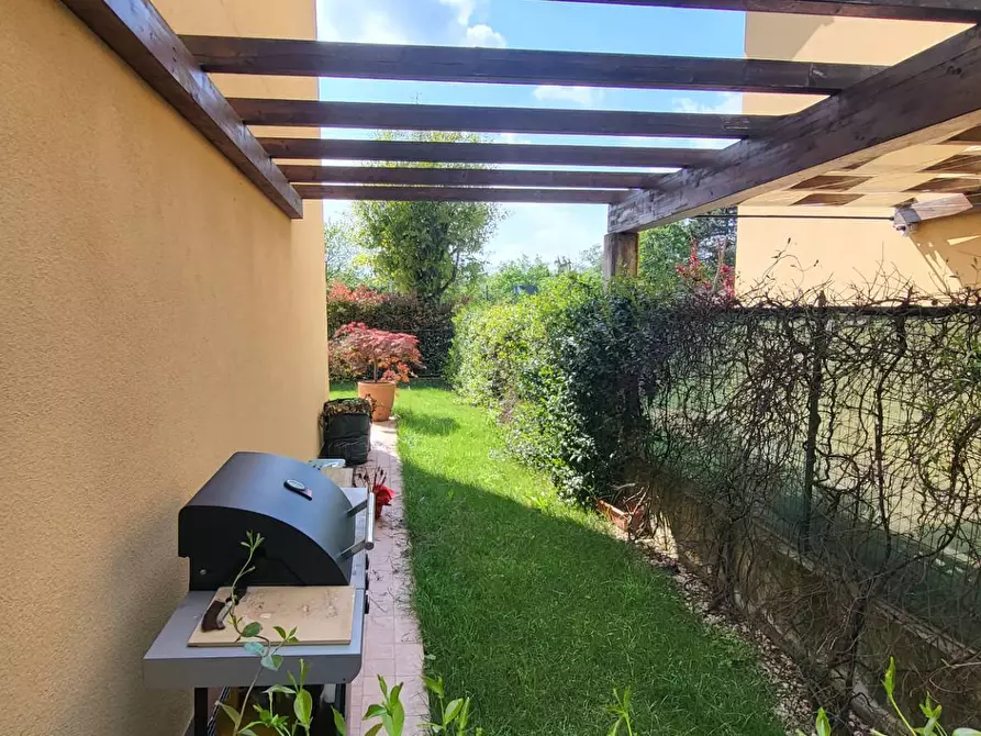 Immagine 19 di Villa in vendita  in Marco Polo 10 a Cassano Magnago