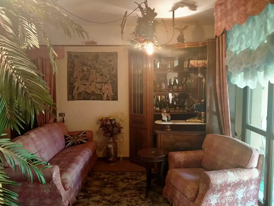 Immagine 2 di Appartamento in vendita  in uguaglianza 62 a Vergiate