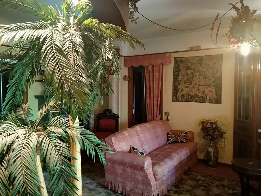 Immagine 3 di Appartamento in vendita  in uguaglianza 62 a Vergiate