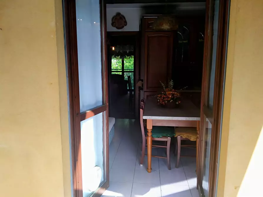 Immagine 11 di Appartamento in vendita  in uguaglianza 62 a Vergiate