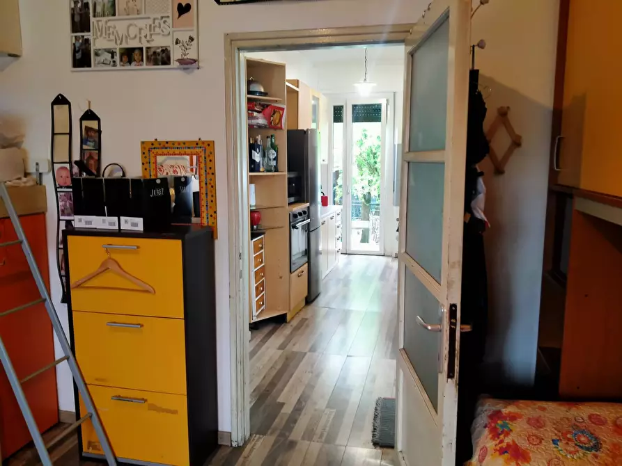 Immagine 9 di Villa in vendita  in piave 134 a Azzate