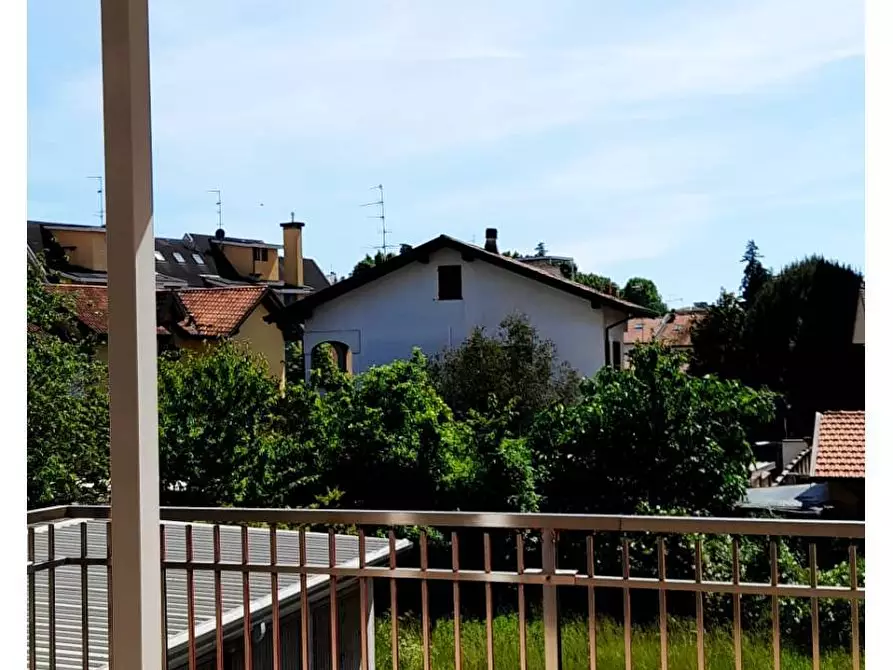 Immagine 10 di Appartamento in vendita  in via Sauro a Gallarate