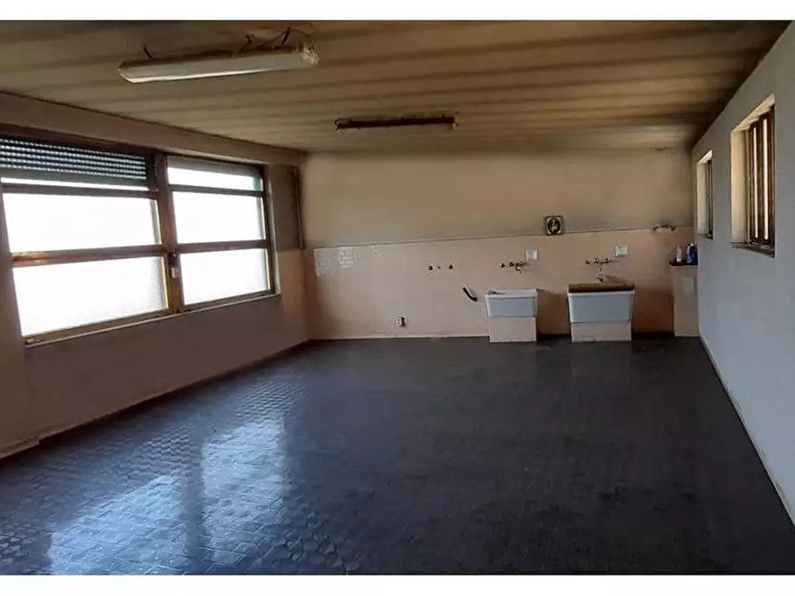 Immagine 24 di Appartamento in vendita  in via Sauro a Gallarate