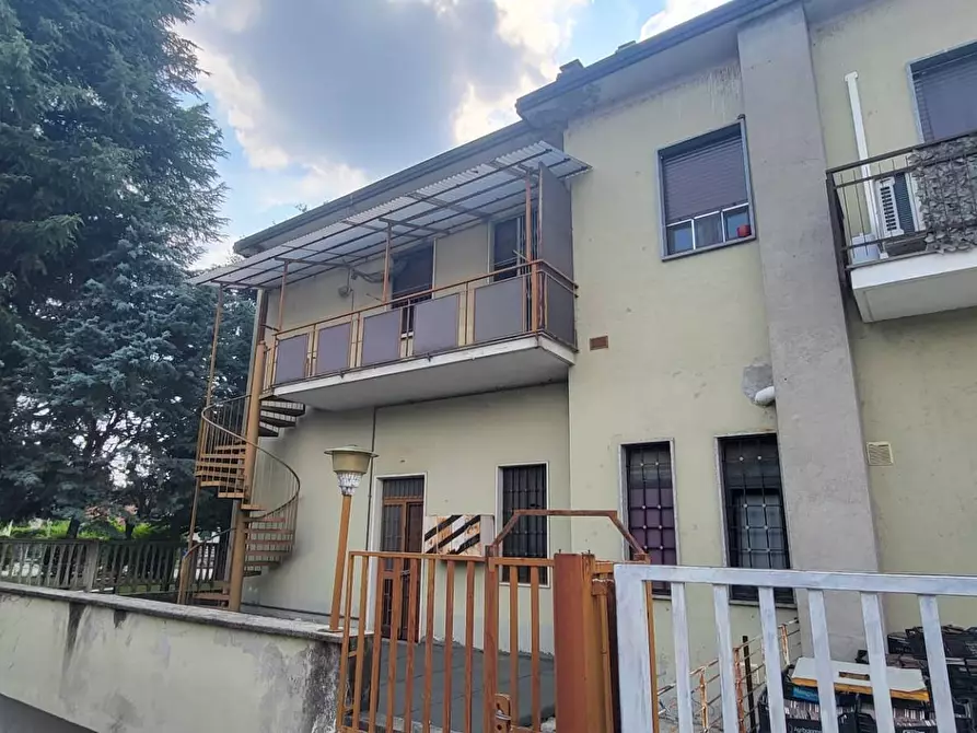 Immagine 5 di Appartamento in vendita  in paolo campi 15 a Gallarate