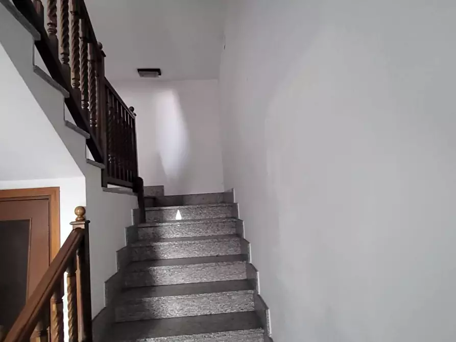 Immagine 15 di Appartamento in vendita  in paolo campi 15 a Gallarate
