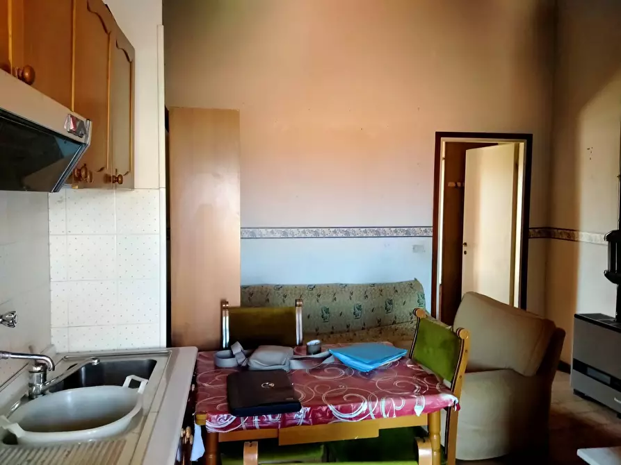 Immagine 3 di Appartamento in vendita  in CAVOUR 5 a Azzio