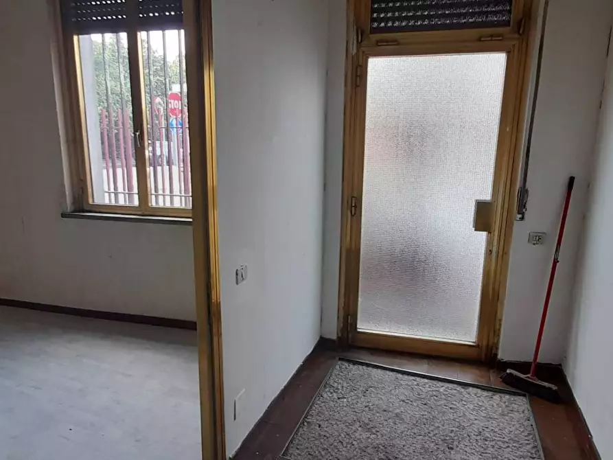 Immagine 5 di Locale commerciale in vendita  in Bernardino luini a Gallarate