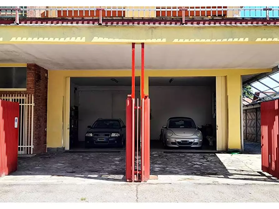 Immagine 6 di Locale commerciale in vendita  in Bernardino luini a Gallarate
