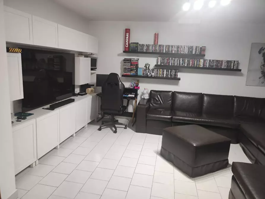 Immagine 49 di Villa in vendita  in via mayer 2 a Tradate