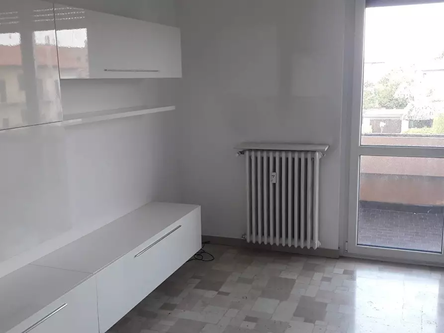 Immagine 3 di Appartamento in affitto  a Barasso