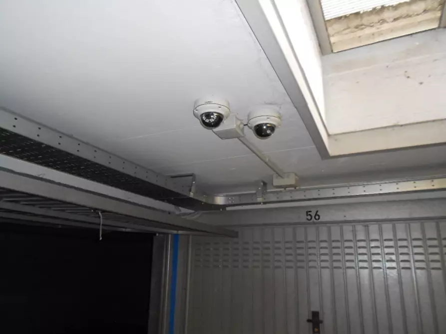 Immagine 5 di Box auto in affitto  in Via Cavallari angolo Via Volta a Magenta