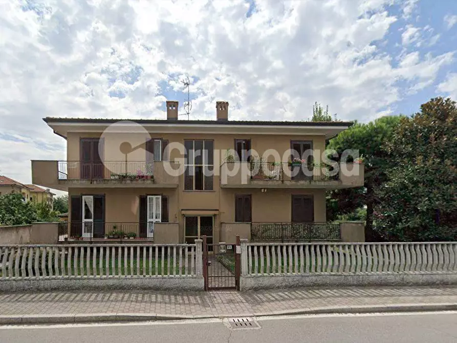 Immagine 1 di Appartamento in vendita  in via L. Cozzi 95 a Magenta