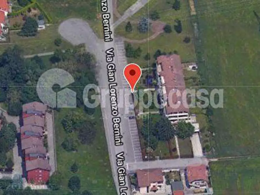 Immagine 6 di Box auto in affitto  in Via G. L. Bernini 42 a Magenta