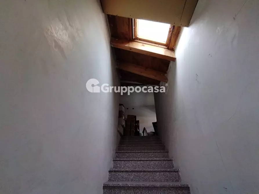 Immagine 36 di Locale commerciale in vendita  in via espinasse 90 a Magenta